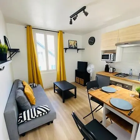 Joli Duplex A Quelques Pas Du Centre De شقة